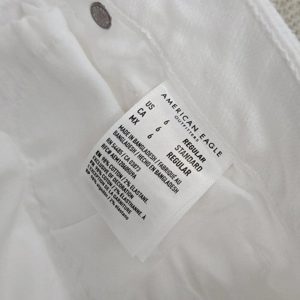 American Eagle Jeans‎ Womens 6 White Mom Straight Stretch Distressed Denim Pants